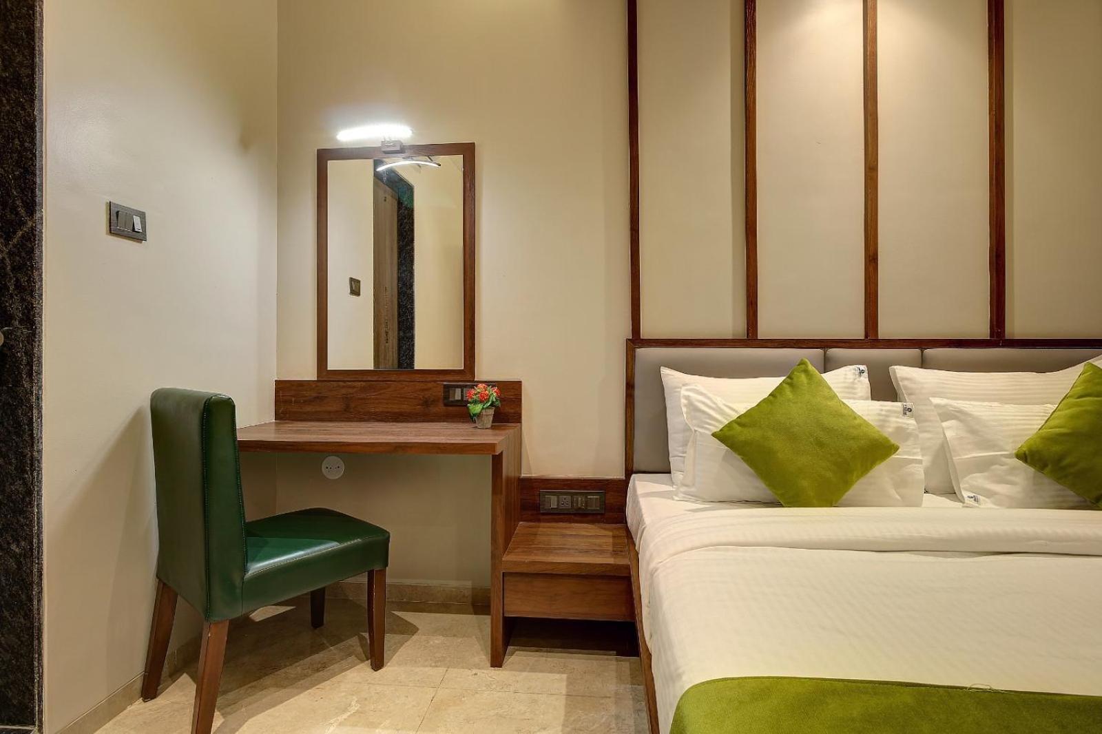 Magnus Fortune House Business Hotel , Magarpatta Mundhva Exteriér fotografie